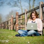 Personal Branding Fotoshoot Den Bosch - Onderneemster met laptop